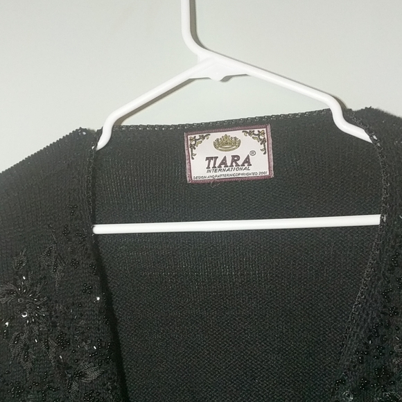Vintage Tiara International beaded sweater sz M-L - Picture 2 of 8